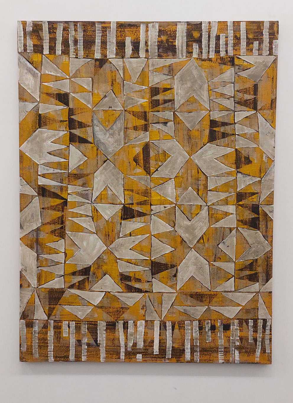Christoph M. Gais, composition abstraite géométrique sans titre, huile sur toile, exposition Image Worlds from 1990 until Today, 2023, MKM Museum Küppersmühle für Moderne Kunst, Duisburg, Allemagne, (c) Christoph M. Gais, (c) photo Eric Mabille, Boombartstic Art Magazine