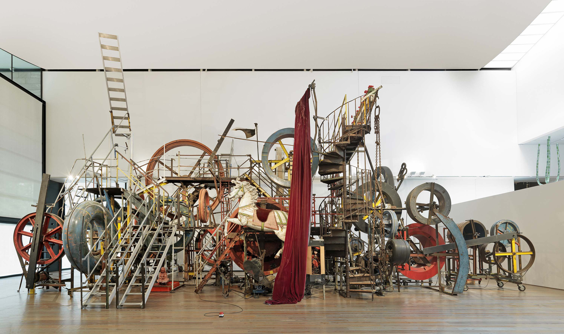 Jean Tinguely, Grosse Méta-Maxi-Maxi-Utopia, 1987, Musée Tinguely, Bâle, Suisse, Année Jean Tinguely 100 - Centenaire, (c) 2024 ProLitteris Zurich, (c) photo Museum Tinguely Bâle, Serge Hasenböhler, Boombartstic Art Magazine