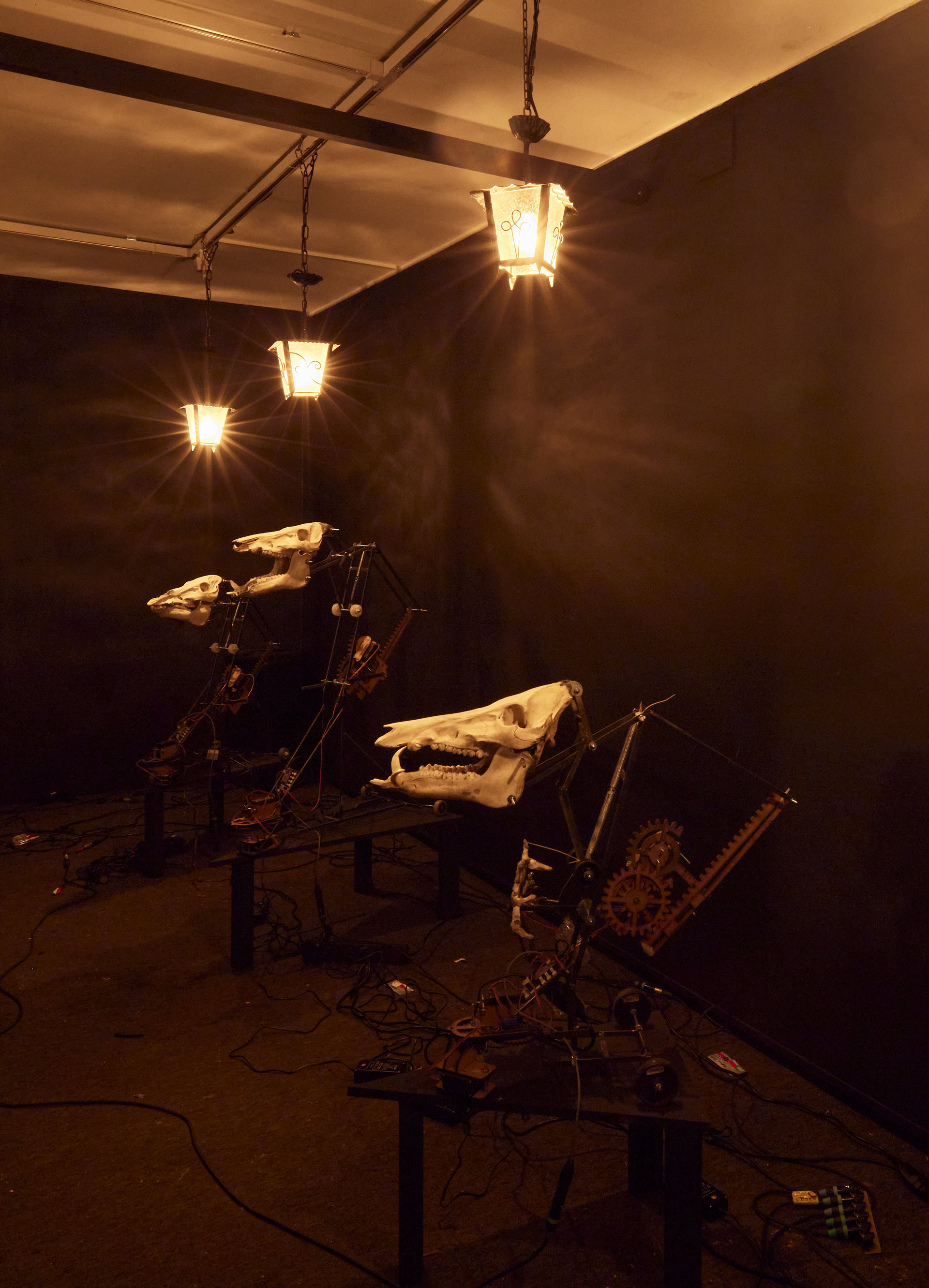 Jean Tinguely 100 - centenaire, Musée d'Art et d'Histoire, Fribourg, Suisse, vue de l'exposition La Bande Mécanique, (c) et (c) photo association Théâtre Magnifique, Boombartstic Art Magazine