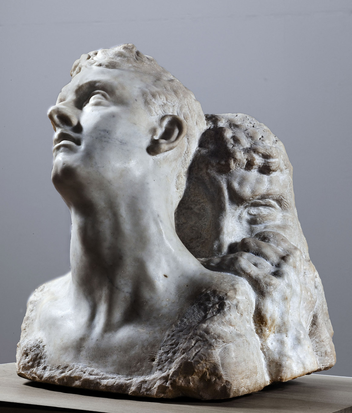 Antoine Bourdelle (1861-1929), Le Poète ou Le Jour et la Nuit, 1901, marbre 62,5 x 63 x 48 cm, Paris, musée Bourdelle, exposition Rodin / Bourdelle Corps à Corps, musée La Piscine, Roubaix, (c) Paris Musées - Musée Bourdelle, Boombartstic Art Magazine