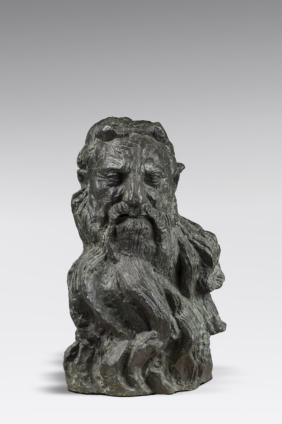 Antoine Bourdelle (1861-1929), Portrait d’Auguste Rodin, 1909, bronze, 1923, 57,5 x 34,5 x 34 cm, Paris, musée Rodin, exposition Rodin / Bourdelle Corps à Corps, musée La Piscine, 2025, (c) Agence photographique du musée Rodin – Pauline Hisbacq, Boombartstic Art Magazine