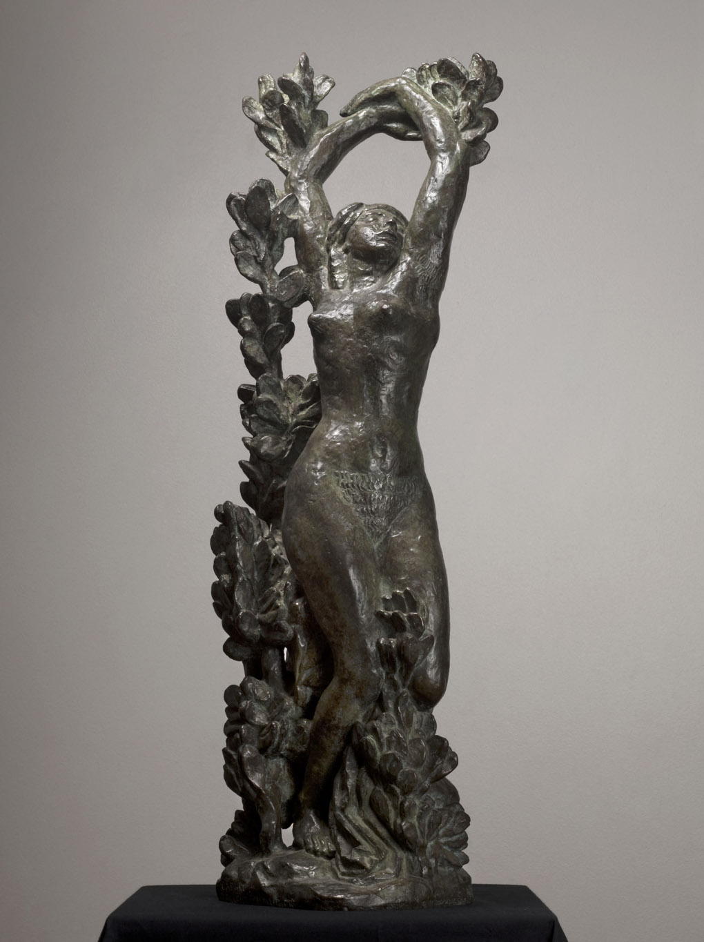 Antoine Bourdelle (1861-1929), Daphné changée en laurier, 1910-1911, bronze 84 x 24 x 26 cm, Paris, musée Bourdelle, exposition Rodin / Bourdelle Corps à Corps, musée La Piscine, Roubaix, 2025, (c) Paris Musées - Musée Bourdelle, Boombartstic Art Magazine