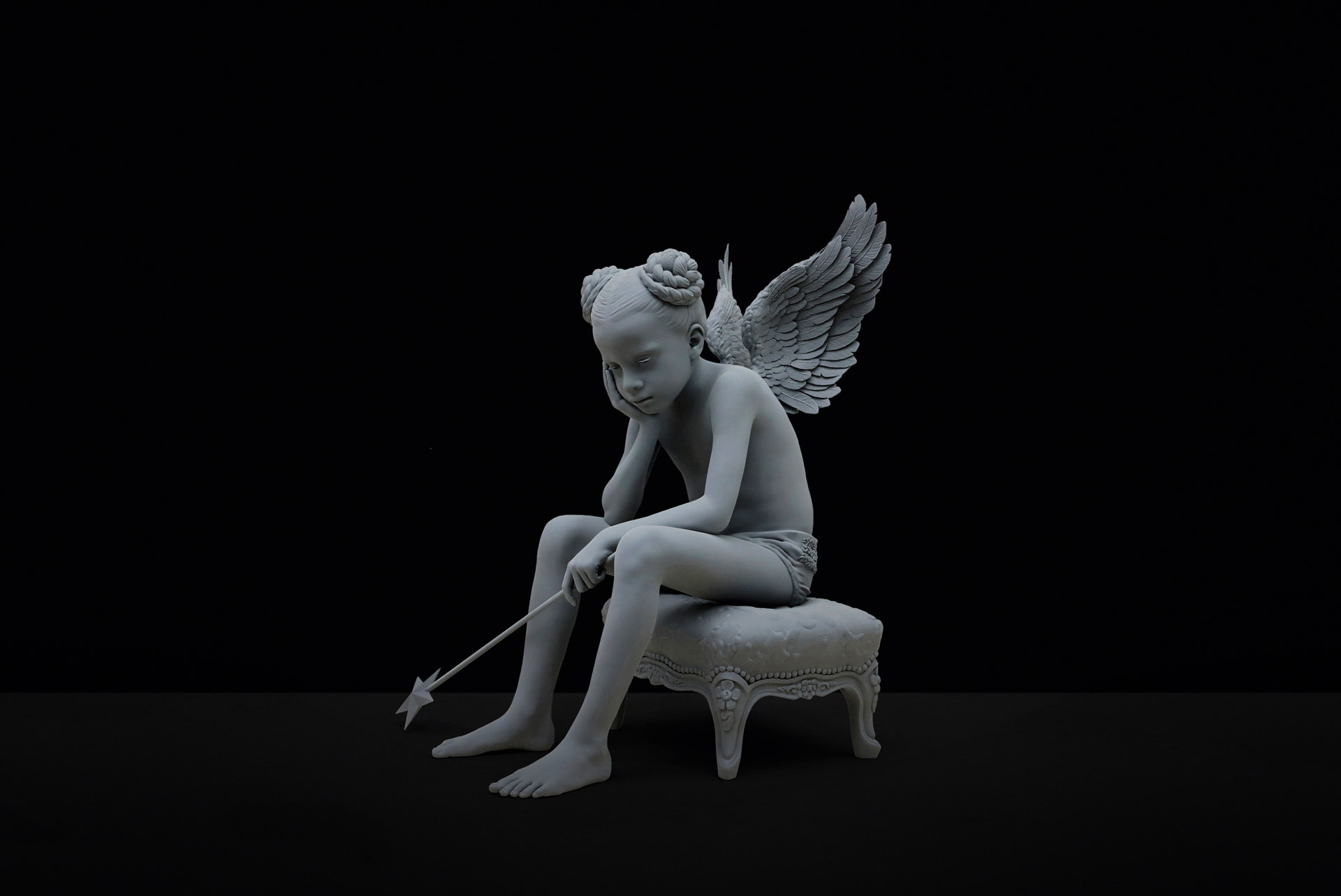 Hans Op de Beeck, Zhai-Liza (Angel) face, 2024, sculpture mixed media, 52 x 59 x 81 cm, exposition Nocturnal Journey, KMSKA, Anvers, 2025, (c) SABAM Belgique 2025, Studio Hans Op de Beeck, Boombartstic Art Magazine