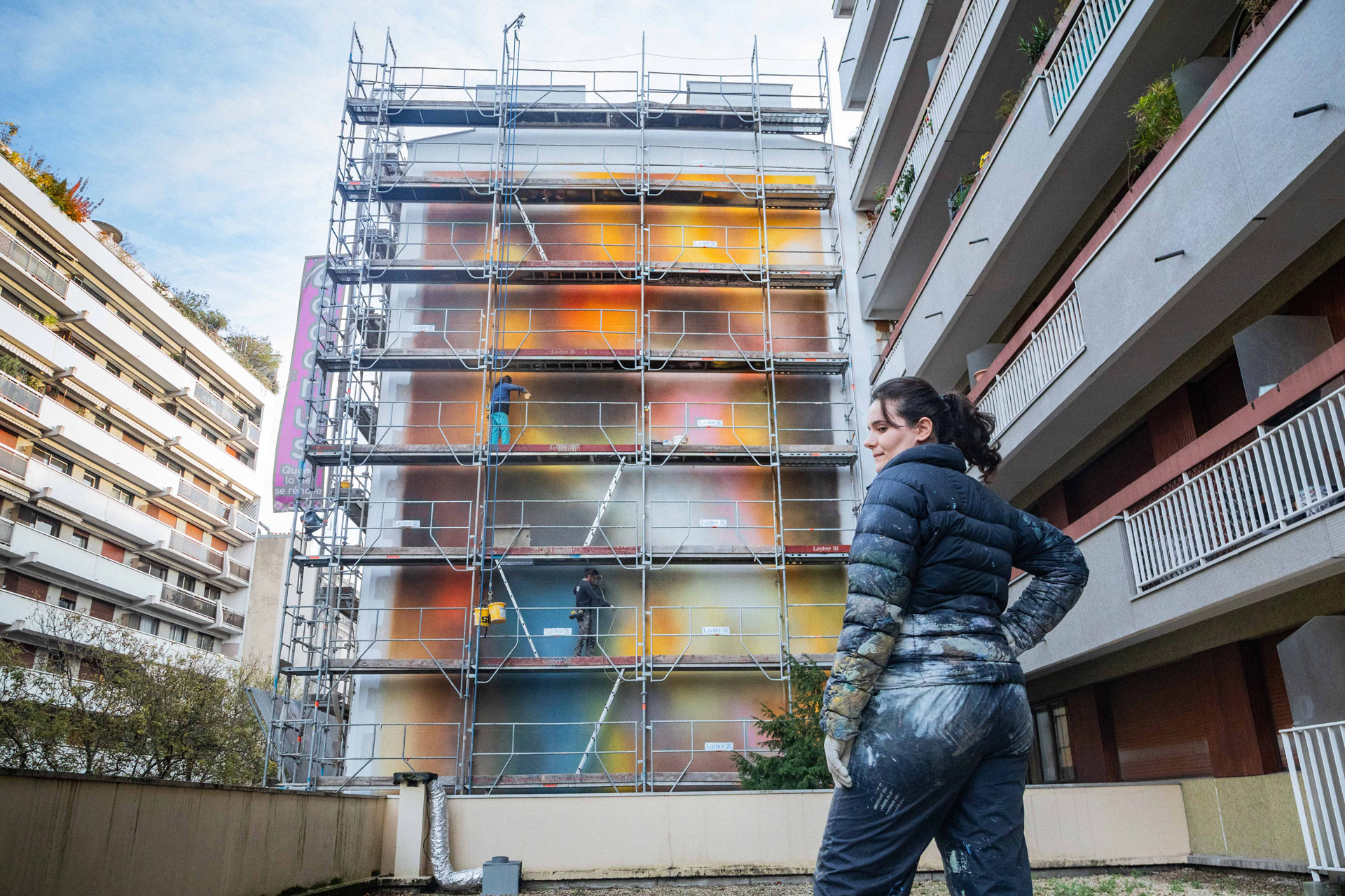 Léa Belooussovitch - Hypermur - WIP, fresque commémorative des attentats 'Paris, France, vendredi 13 novembre 2015, (c) Collectif Le Réseau pour Hypermur, Boombartstic Art Magazine