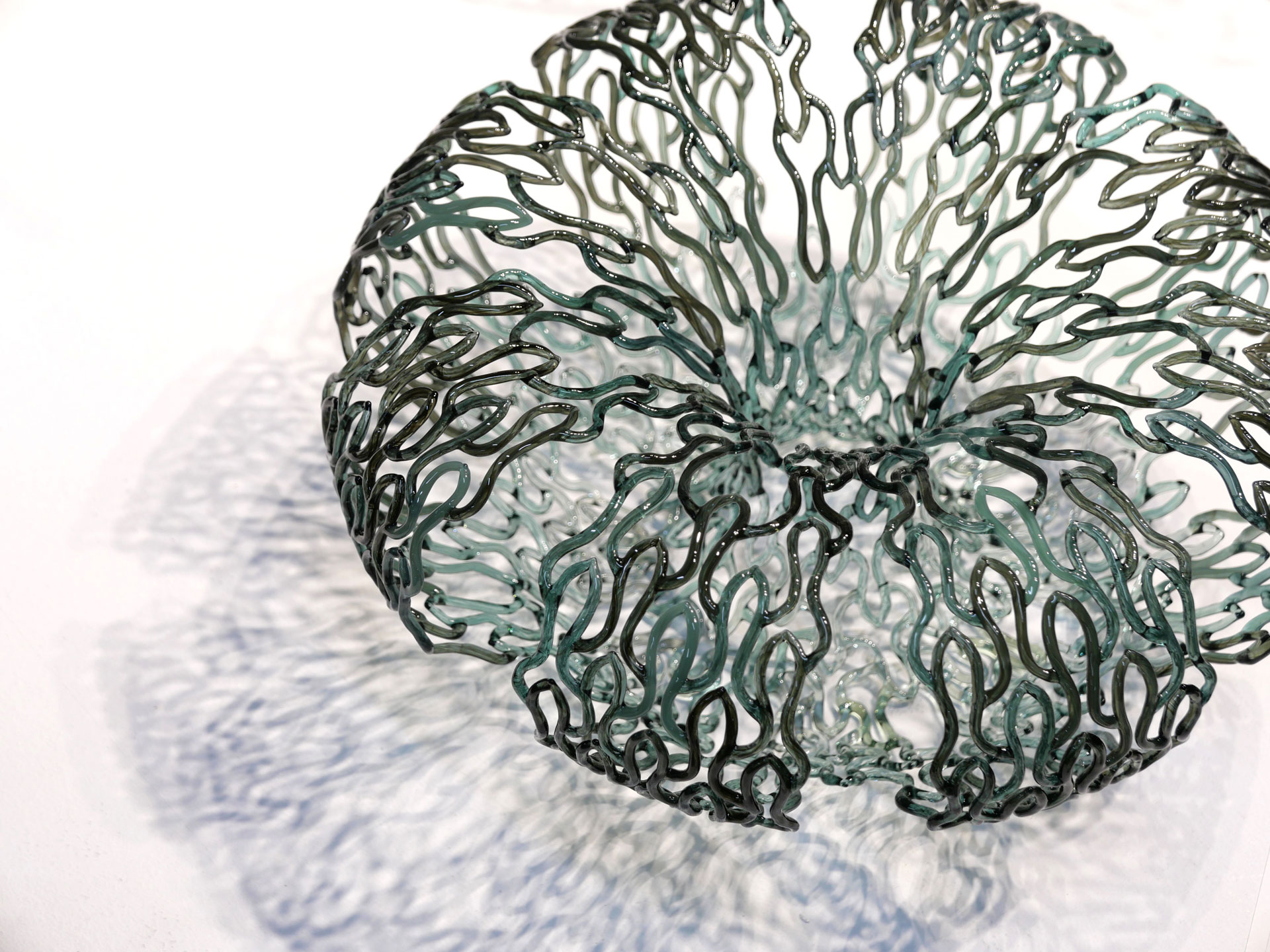 Ceramic Brussels 2026, Han Collection, Park Young Ho, Drops 2, (c) photo courtesy han Collection, Boombartstic Art Magazine