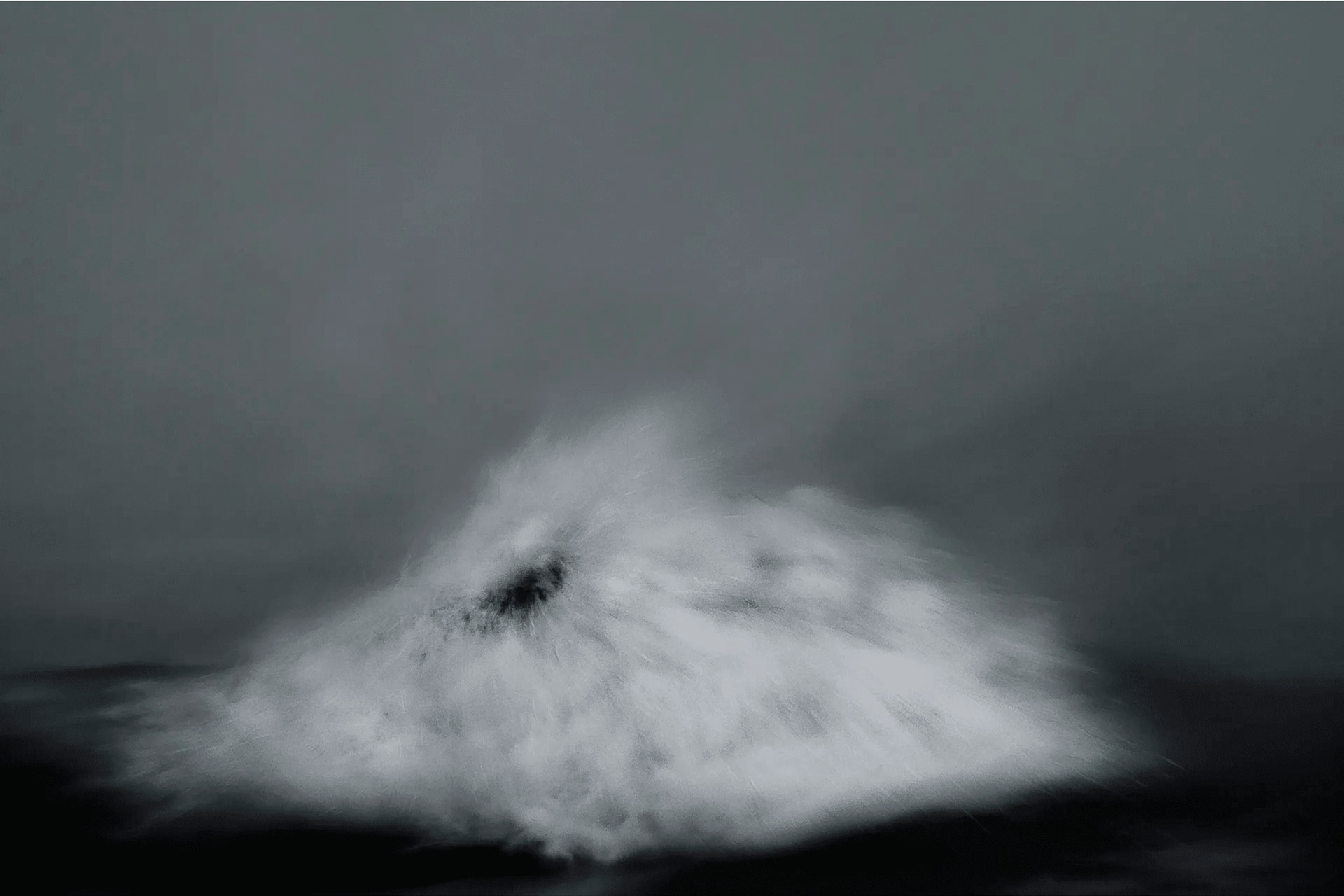 Stephan Vanfleteren, Transcripts of a Sea #042512, exposition MSK, Gand, 2025, (c) Stephan Vanfleteren, Boombartstic Art Magazine