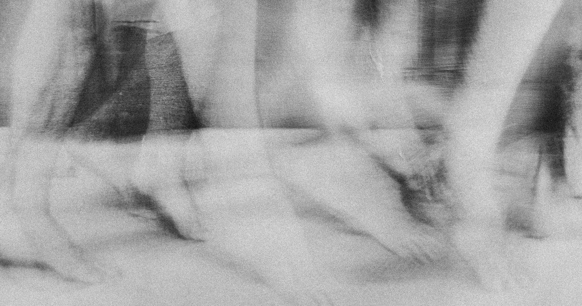 Jaïr Marc Castillo, Kore, 2023, 18 x 30 cm, impression jet d'encre sur papier Hahnemühle Photo Rag métallisé, encadrement en chêne, verre de musée et numéroté, Édition de 5, exposition Den Silencio, Entry Gallery, Bruxelles, 2026, (c) Jaïr Marc Castillo, courtesy Entry Gallery, Boombartstic Art Magazine