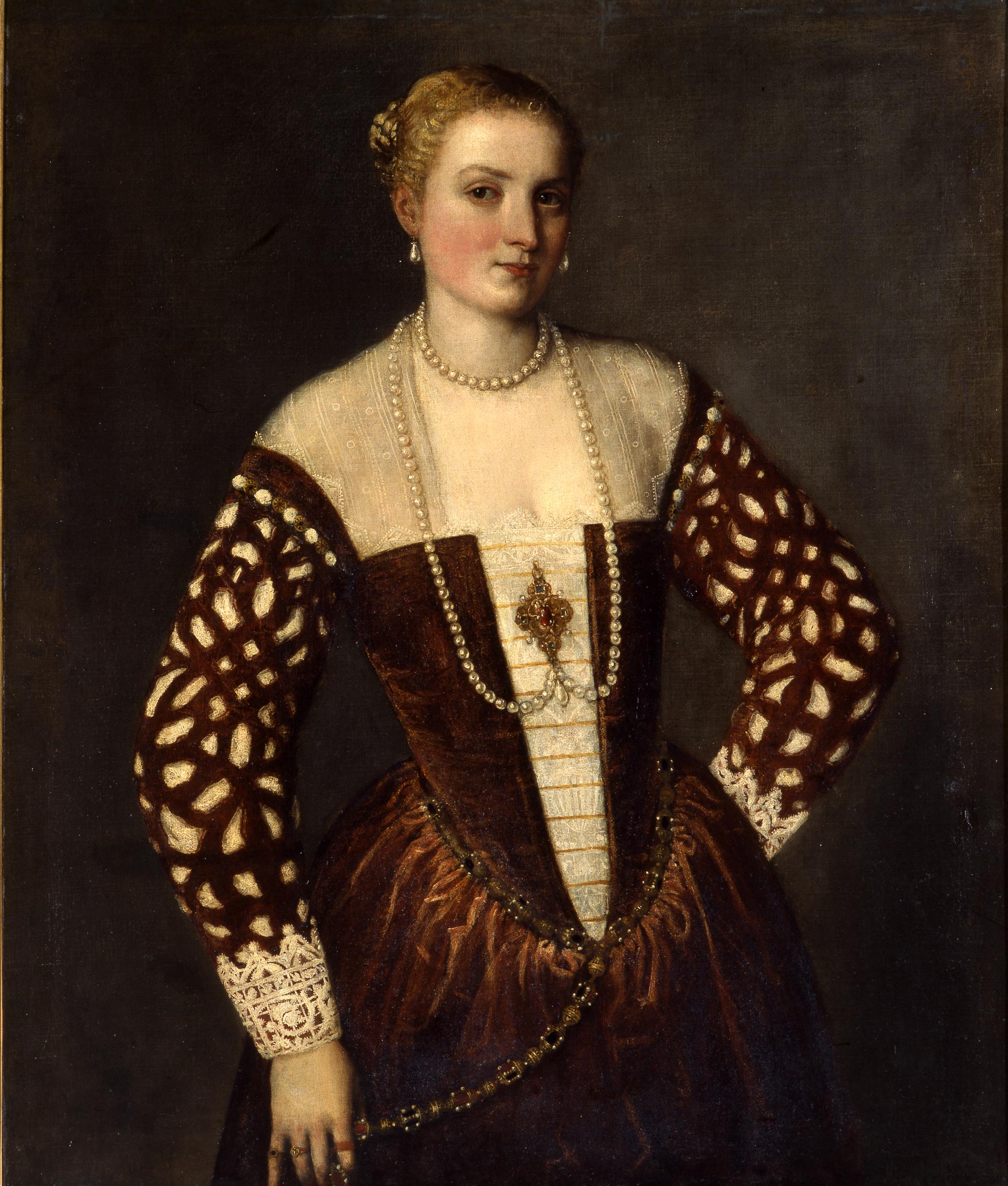 Paolo Veronese, Portrait de femme, ca. 1565, Inv.751), exposition Bellezza e Bruttezza, BOZAR, Bruxelles, 2026, (c) Musée de la Chartreuse, Ville de Douai. (c) photo Hugo Maertens, Boombartstic Art Magazine