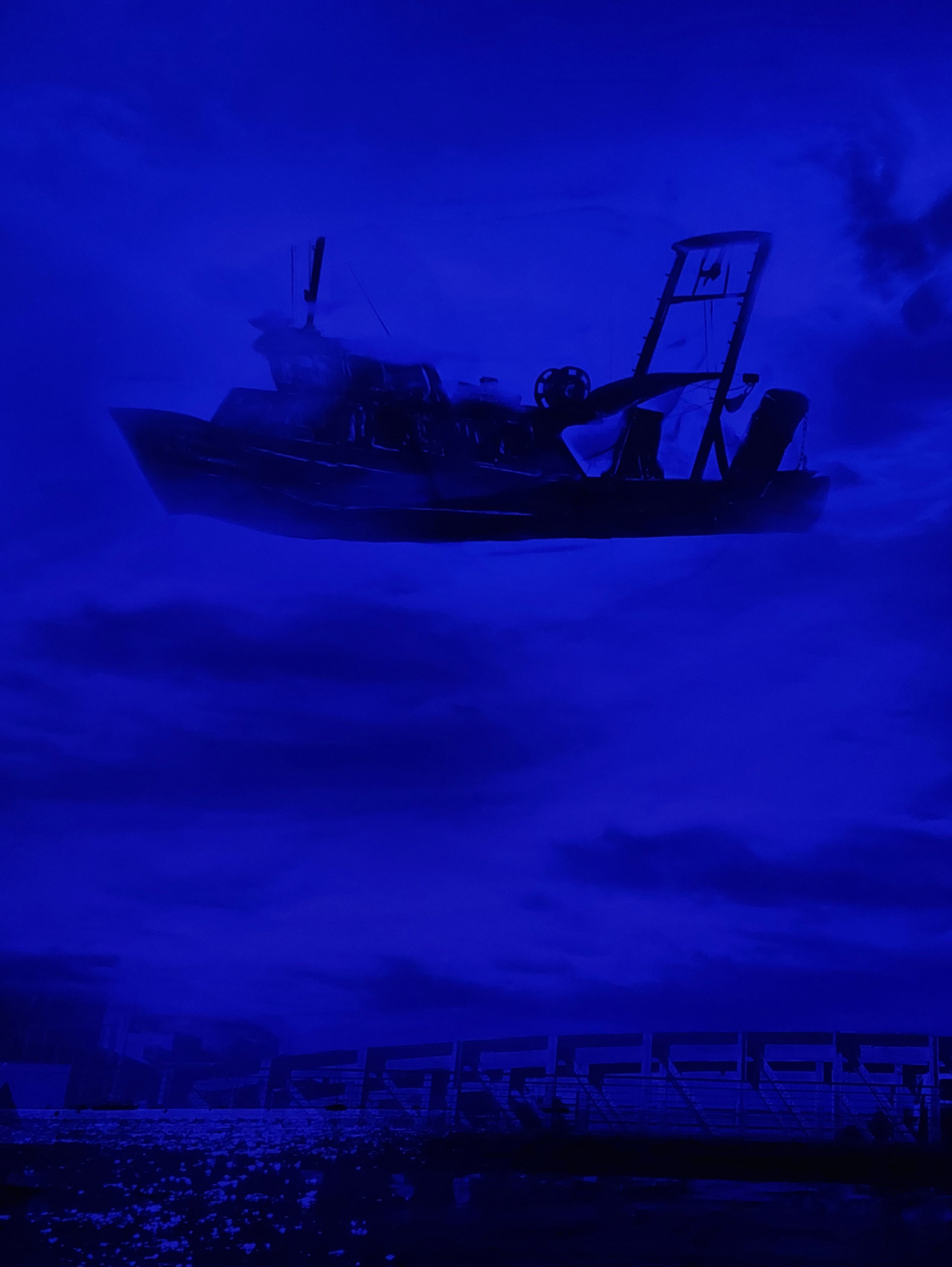 Louisa Marajo, vue de l'exposition La Solidarité des Destins, chalutier volant, - restitution de résidence au Grau du Roi, CRAC Occitanie, Sète, France, 2026, (c) courtesy Louisa Marajo, (c) photo Eric Mabille, Boombartstic Art Magazine