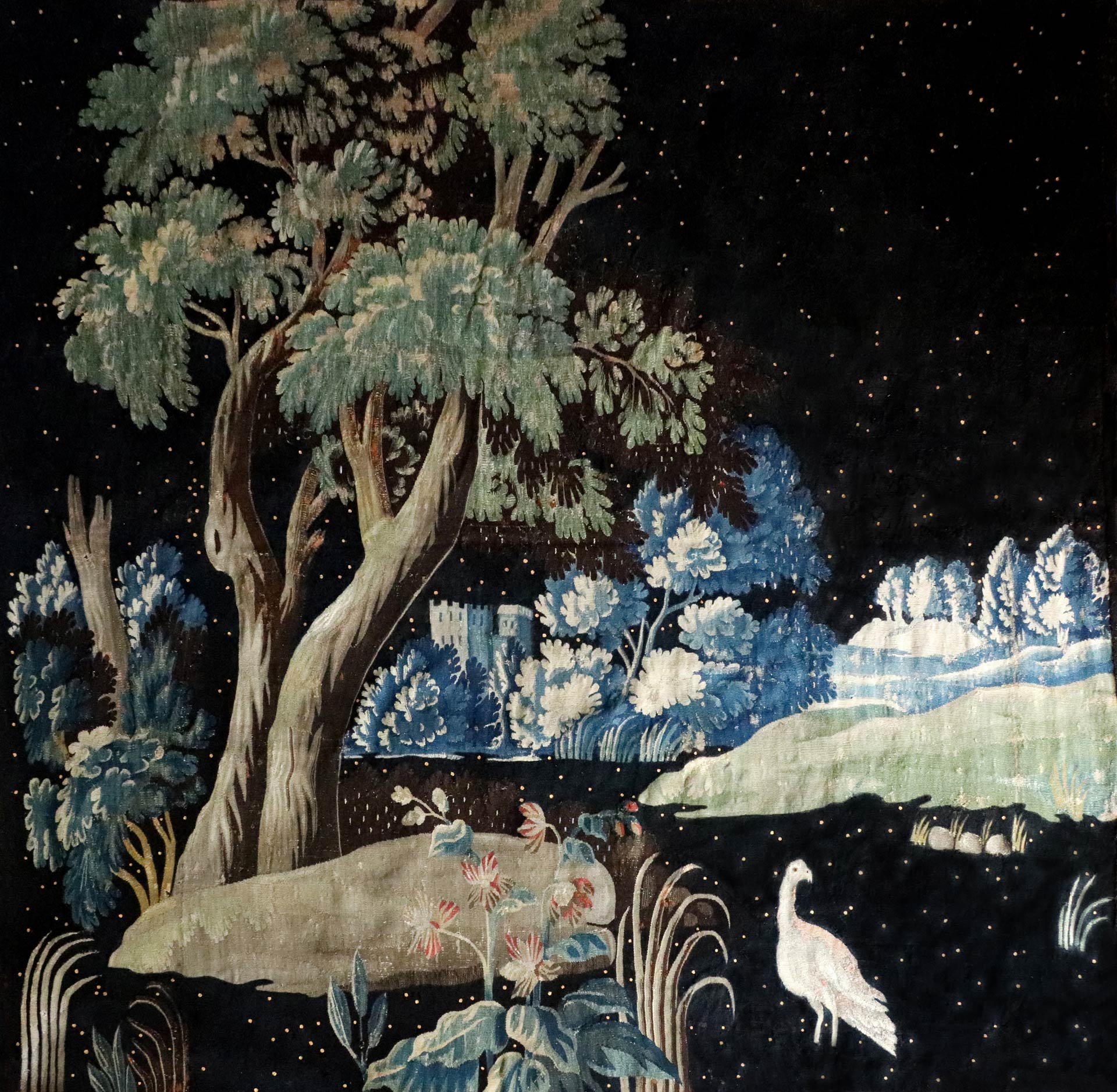 Renaud-Auguste Dormeuil, Tapisserie dite Nuit bleue, 2023, exposition Le Printemps est pour après-demain, Galerie La Patinoire Royale Bach, Bruxelles, 2026, Courtesy Galerie In Situ - Fabienne Leclerc, Paris, agenda avril 2026, Paysages & Jardins, Boombartstic Art Magazine