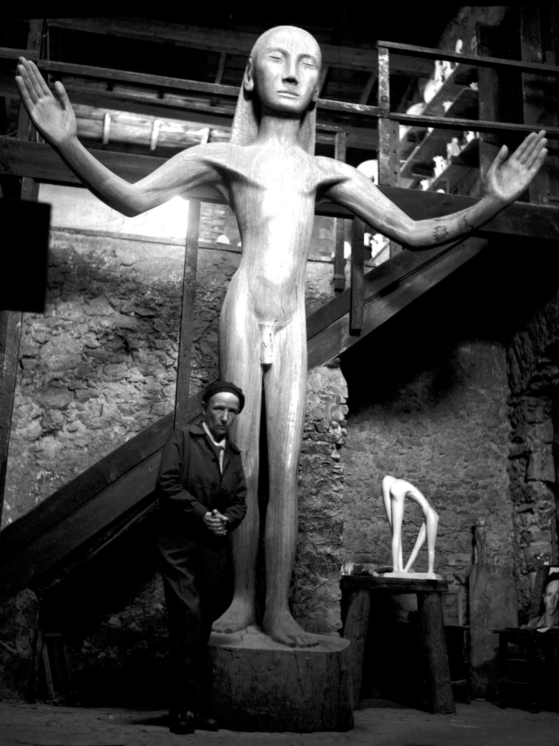 vue de l'atelier d'Anton Prinner (1902–1983), exposition Le Ciel pour Plafond, Musée Magnelli - musée de la céramique, Vallauris, France, 2026, (c) Anton Prinner, (c) photo courtesy Musée Magnelli, Agenda Boombartstic mai 2026 - Fais-toi belle | Fais-toi beau, Boombartstic Art Magazine