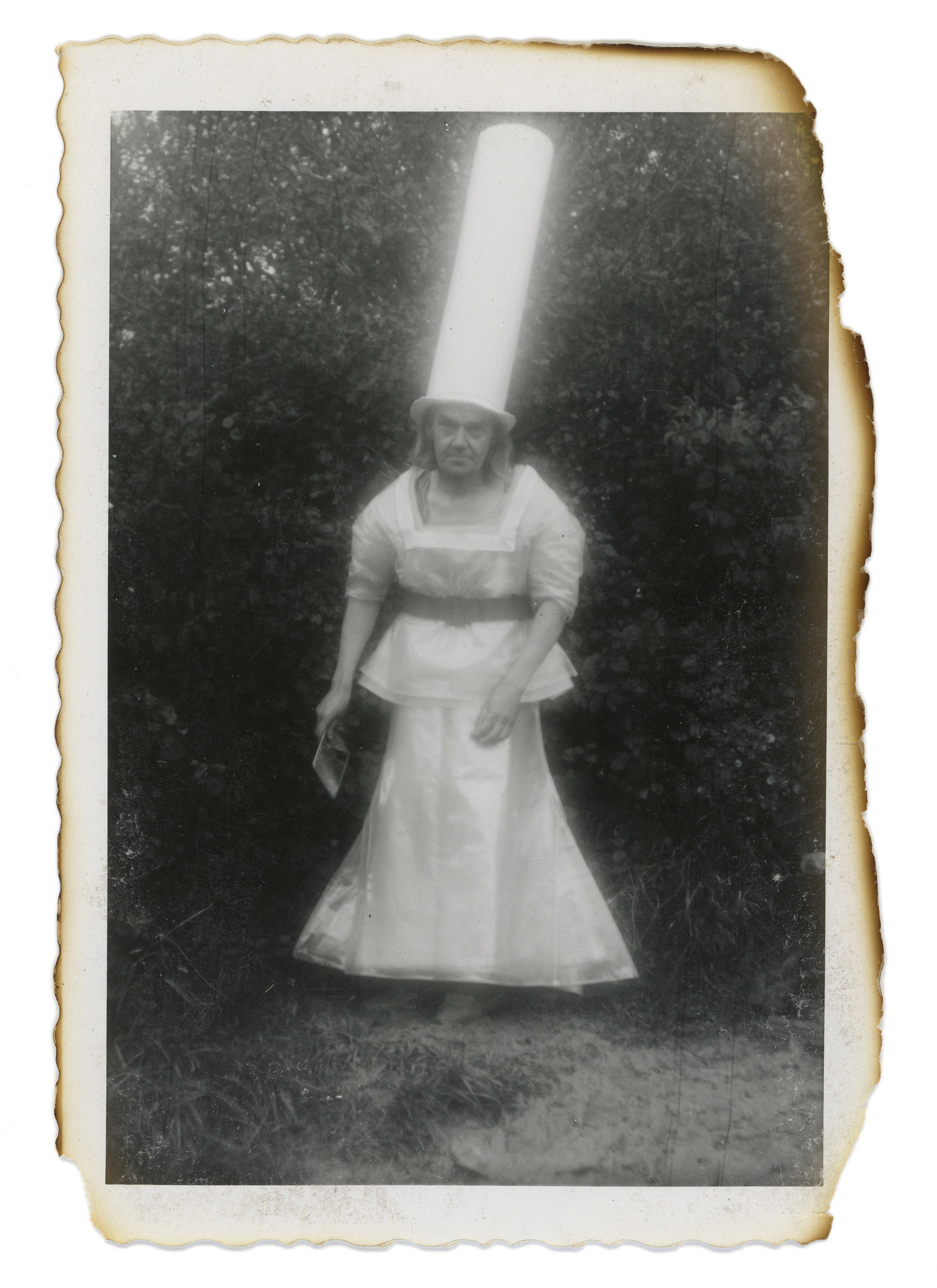 Marcel Bascoulard, pose 6 - 4 novembre 1968, exposition Marcel Bascoulard, musée de la Photographie, Charleroi, 2026, (c) courtesy Musée de la Photographie, Boombartstic Art Magazine